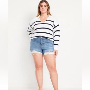 Old Navy High-Rise Straight Jeans